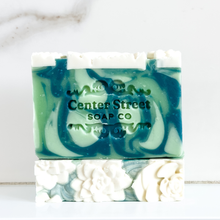 Load image into Gallery viewer, Cucumber Melon Vegan Handmade Soap Bar - 4oz