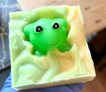 Load image into Gallery viewer, Froggy Handmade Soap Bar for Kids NATURAL VEGAN COLD PROCESS: Lemongrass