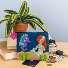 Load image into Gallery viewer, Mermaid Coinpurse
