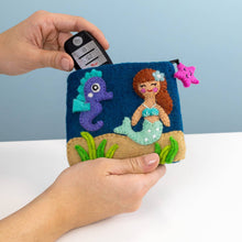 Load image into Gallery viewer, Mermaid Coinpurse
