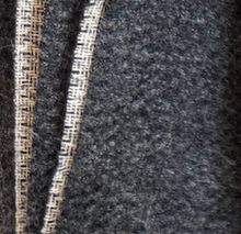 Load image into Gallery viewer, SAPA SHAWL: FUCHSIA
