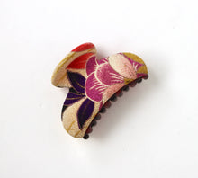 Load image into Gallery viewer, Kimono clip 350a True Medium Squeeze
