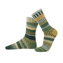 Load image into Gallery viewer, Fiddlehead Crew Socks: Small (Women 6 - 8 / Men 5 - 7)
